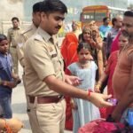 रक्षाबंधन पर हाथरस पुलिस की खास पहल, बच्चियों के साथ मनाया राखी का पर्व