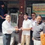 दशलक्षण पर्व के तहत निशुल्क नेत्र परीक्षण, गांधी जयंती पर 48 लोगों को बांटे चश्मे